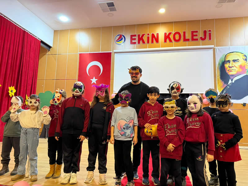 Crazy Hat & Mask Day!