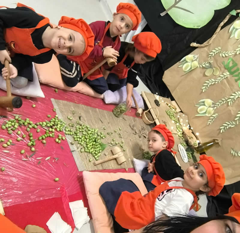 Geleneksel Zeytin Kırma Etkinliği